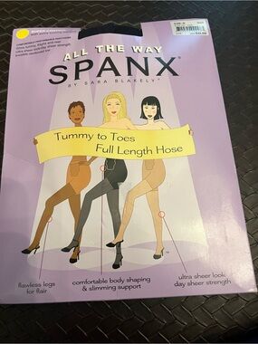 Spanx Tummy to Toes Full Length PantyHose Size D Black (Open Pack)